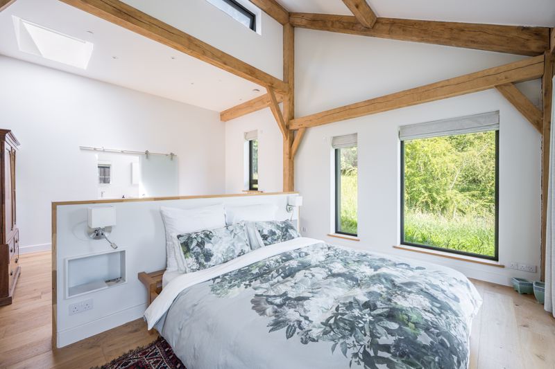 Lower Ground Floor Bedroom- click for photo gallery